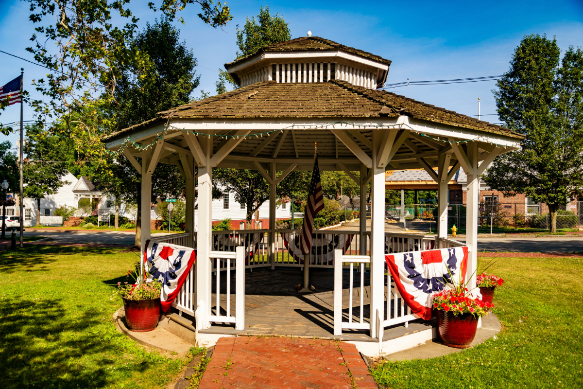 Anytown USA 009 1200X800 Town Gazebo
